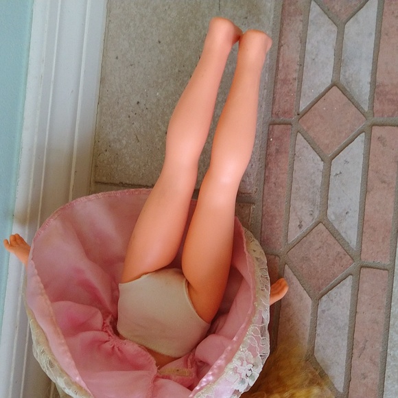 Vintage Hasbro My Beautiful Doll Maribeth in Valerie Clothes/Locket - Picture 7 of 7